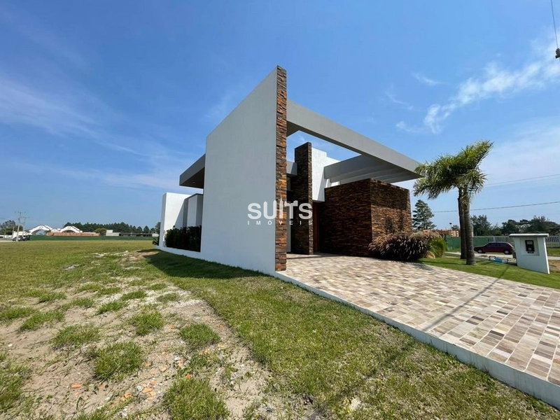 Excelente casa térrea à venda no condomínio Terrasul em Capão da Canoa: 2ª foto da galeria de imagens do imóvel