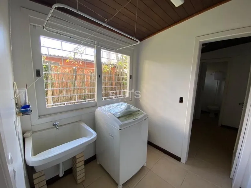 Linda Casa à venda no Centro de Atlântida: 4ª foto da galeria de imagens do imóvel