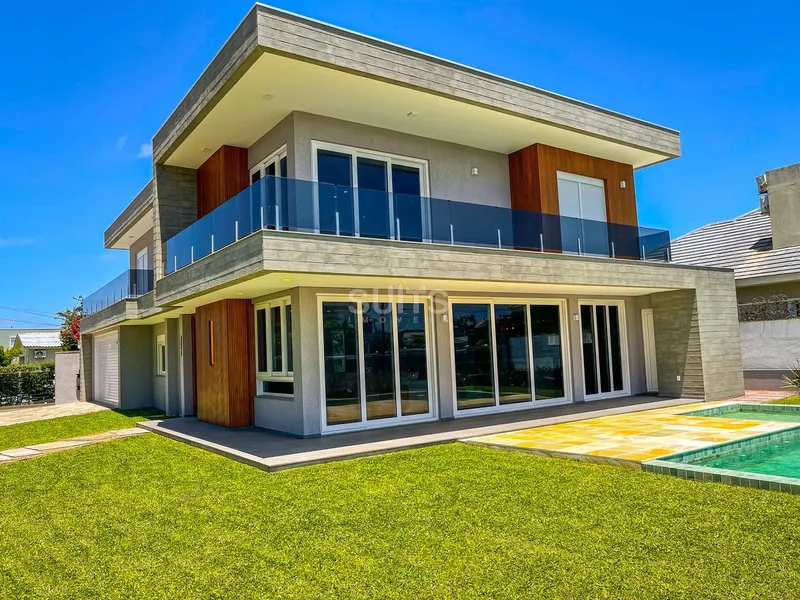 Mansão única com vista para o mar na praia de Atlântida: 2ª foto da galeria de imagens do imóvel