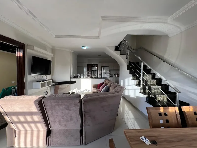 Duplex à venda, a uma quadra do mar!: 2ª foto da galeria de imagens do imóvel