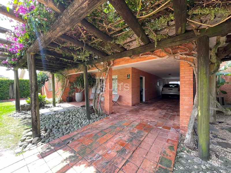 Excelente casa à venda em Atlântida : 6ª foto da galeria de imagens do imóvel