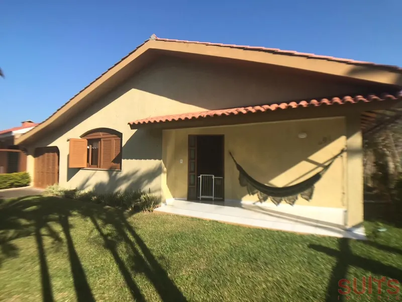 Excelente casa no Centro da praia de Xangri-Lá: 1ª foto da galeria de imagens do imóvel