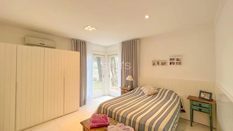 Ótimo sobrado à venda no condomínio Carmel em Atlântida: 24ª foto da galeria de imagens do imóvel