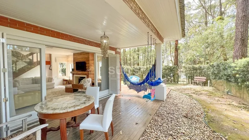 Ótimo sobrado à venda no condomínio Carmel em Atlântida: 13ª foto da galeria de imagens do imóvel