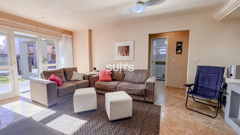 Casa com laje no centro de Xangri-Lá, amplo pátio e anexo nos fundos!: 4ª foto da galeria de imagens do imóvel