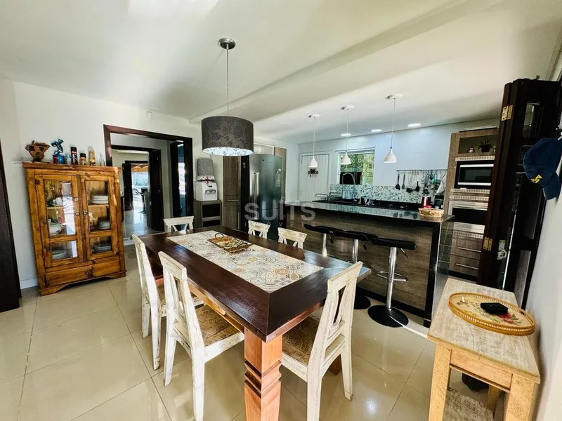 Sobrado com piscina mobiliado na praia de Xangri-Lá: 6ª foto da galeria de imagens do imóvel