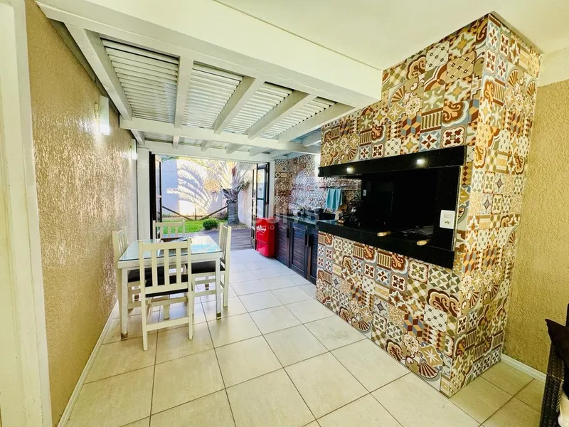 Sobrado com piscina mobiliado na praia de Xangri-Lá: 9ª foto da galeria de imagens do imóvel