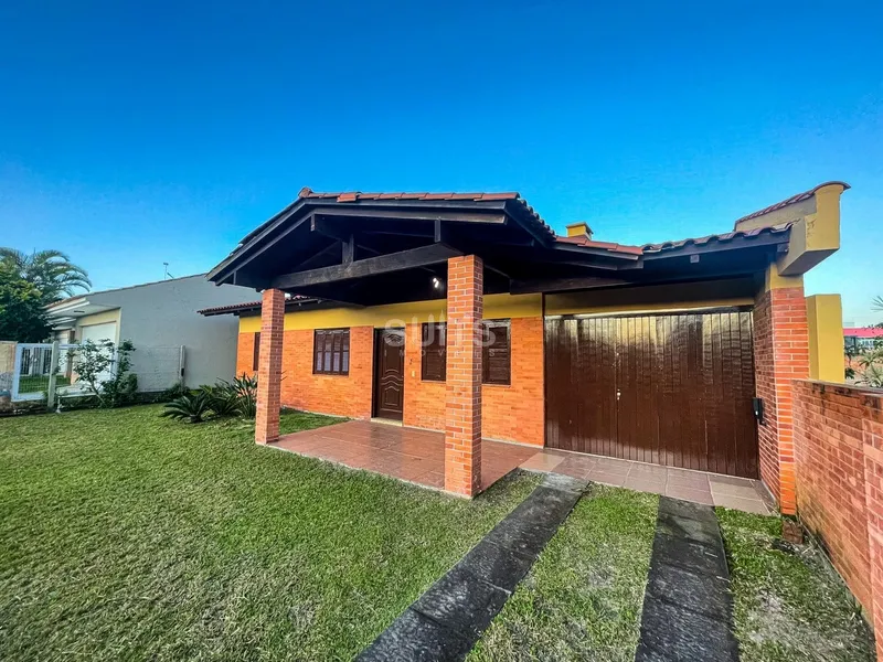 Ótima casa reformada em excelente localização na praia de Atlântida: 2ª foto da galeria de imagens do imóvel