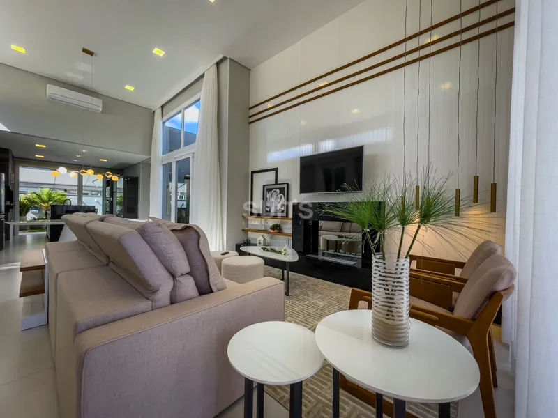 Linda Casa à venda no condomínio Las Palmas: 4ª foto da galeria de imagens do imóvel