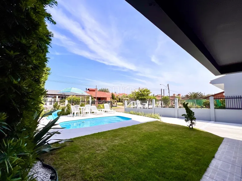 Ótimo sobrado muito próximo ao mar na praia de Noiva do Mar: 2ª foto da galeria de imagens do imóvel