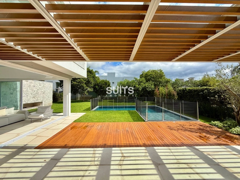 Linda casa com projeto exclusivo no condominio Ilhas Park em Atlantida: 29ª foto da galeria de imagens do imóvel