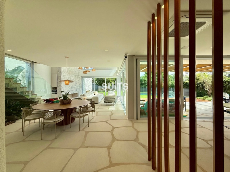 Linda casa com projeto exclusivo no condominio Ilhas Park em Atlantida: 13ª foto da galeria de imagens do imóvel