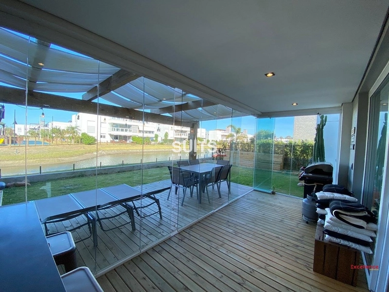 Apartamento giardino de esquina, beira lago e com vista para o clube: 12ª foto da galeria de imagens do imóvel