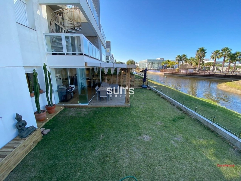 Apartamento giardino de esquina, beira lago e com vista para o clube: 17ª foto da galeria de imagens do imóvel