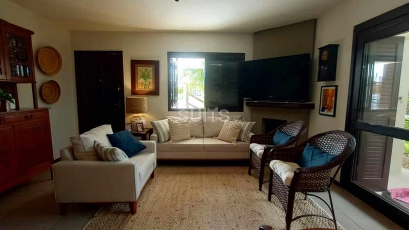 Excelente casa : 2ª foto da galeria de imagens do imóvel