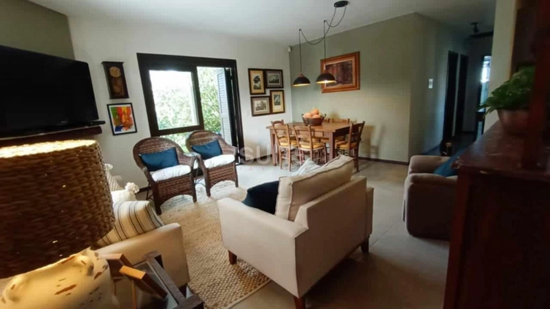 Excelente casa : 3ª foto da galeria de imagens do imóvel