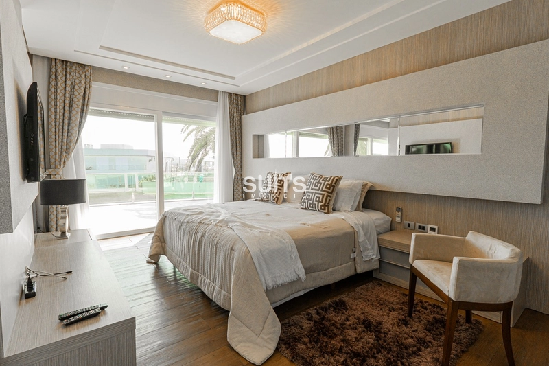 Mansão com 02 terrenos na beira do lago no condomínio Enseada: 45ª foto da galeria de imagens do imóvel