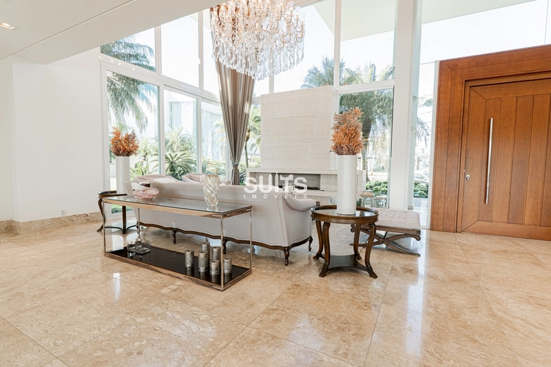 Mansão com 02 terrenos na beira do lago no condomínio Enseada: 6ª foto da galeria de imagens do imóvel