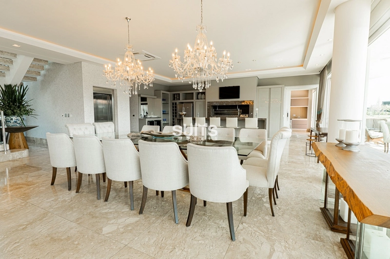 Mansão com 02 terrenos na beira do lago no condomínio Enseada: 14ª foto da galeria de imagens do imóvel