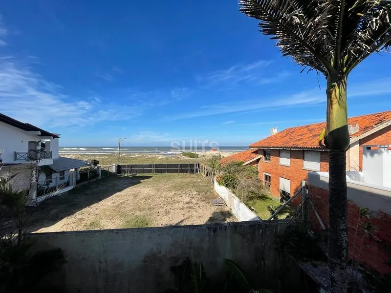 Excelente sobrado à 100m do mar na praia de Atlântida: 22ª foto da galeria de imagens do imóvel