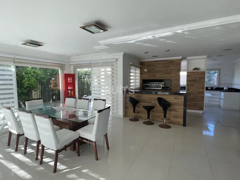 Excelente sobrado à 100m do mar na praia de Atlântida: 1ª foto da galeria de imagens do imóvel