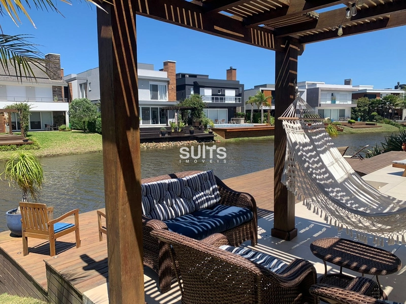 Excelente casa à venda no condomínio Malibu: 4ª foto da galeria de imagens do imóvel