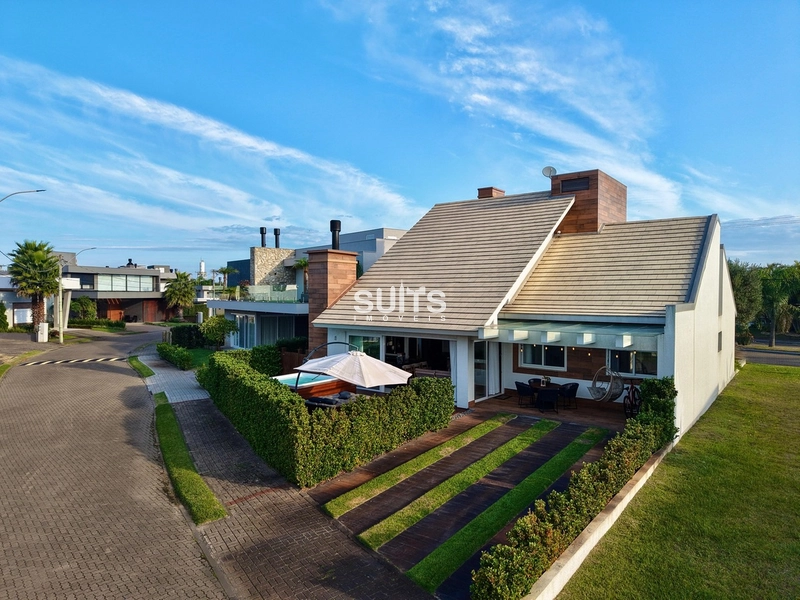 Excelente sobrado à venda no condomínio Sea Coast: 2ª foto da galeria de imagens do imóvel