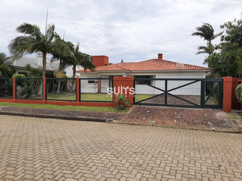 Belíssima casa em excelente localização na praia de Atlântida: 6ª foto da galeria de imagens do imóvel