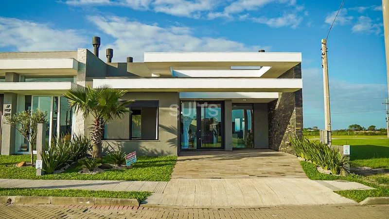 Excelente casa à venda no bairro Santorini em Xangri-lá: 3ª foto da galeria de imagens do imóvel