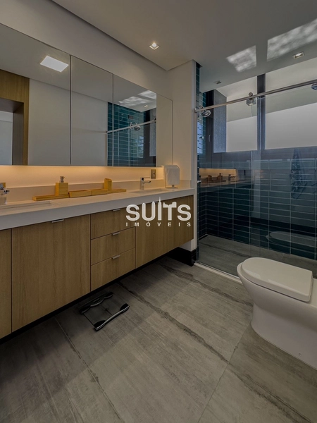 Excelente sobrado beira-lago no Condomínio Enseada: 27ª foto da galeria de imagens do imóvel