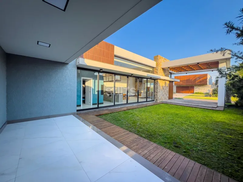 Excelente Sobrado no Condomínio villaggio em Xangri-Lá: 4ª foto da galeria de imagens do imóvel