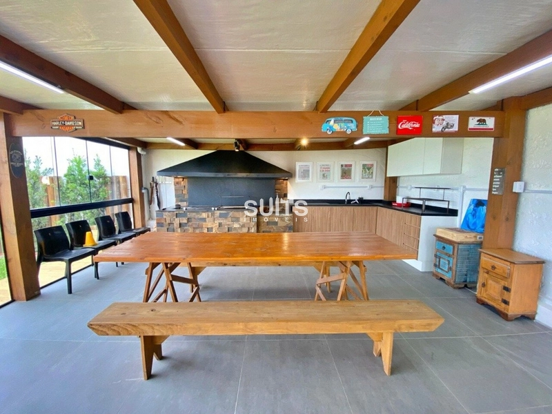 Sobrado à venda na praia de Rainha do Mar, a poucas quadras do mar!: 10ª foto da galeria de imagens do imóvel