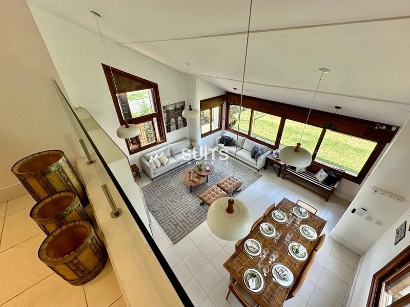 Sobrado à venda na praia de Rainha do Mar, a poucas quadras do mar!: 14ª foto da galeria de imagens do imóvel