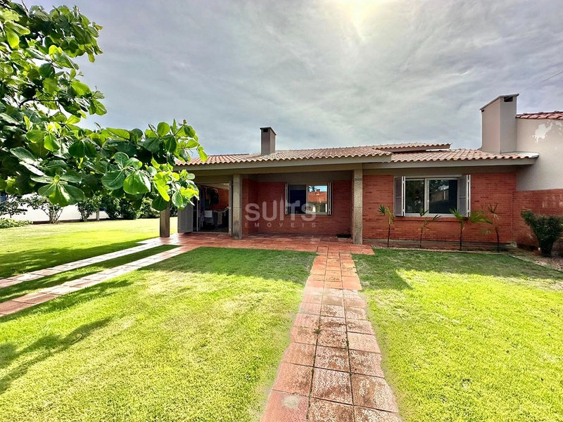 Excelente casa de 02 terrenos na praia do Arpoador: 1ª foto da galeria de imagens do imóvel