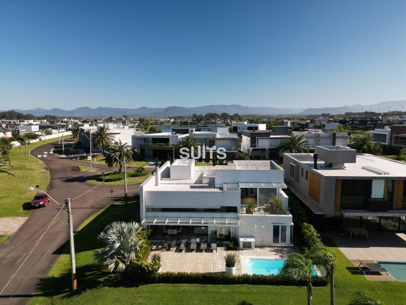 Excelente sobrado de esquina no condomínio Enseada: 7ª foto da galeria de imagens do imóvel