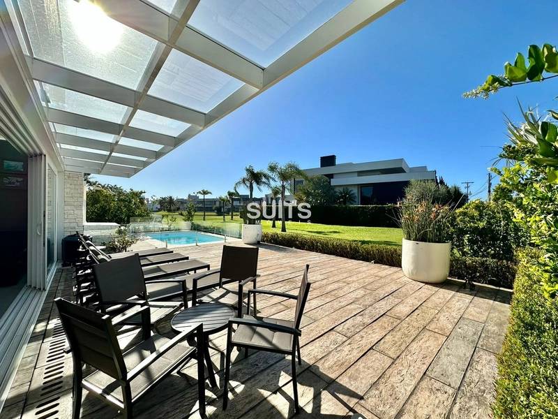 Excelente sobrado de esquina no condomínio Enseada: 26ª foto da galeria de imagens do imóvel