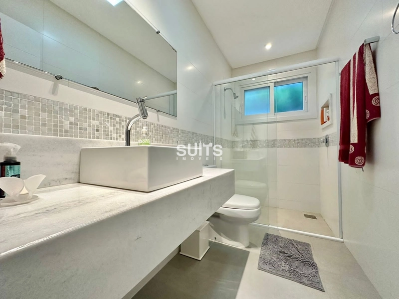 Excelente sobrado de esquina no condomínio Enseada: 40ª foto da galeria de imagens do imóvel