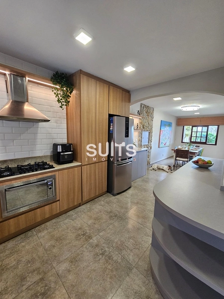 Excelente casa à poucos metros do mar no Centro da praia de Xangri-Lá: 4ª foto da galeria de imagens do imóvel