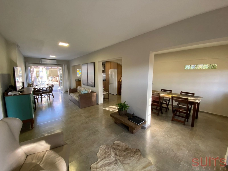 Excelente casa à poucos metros do mar no Centro da praia de Xangri-Lá: 4ª foto da galeria de imagens do imóvel