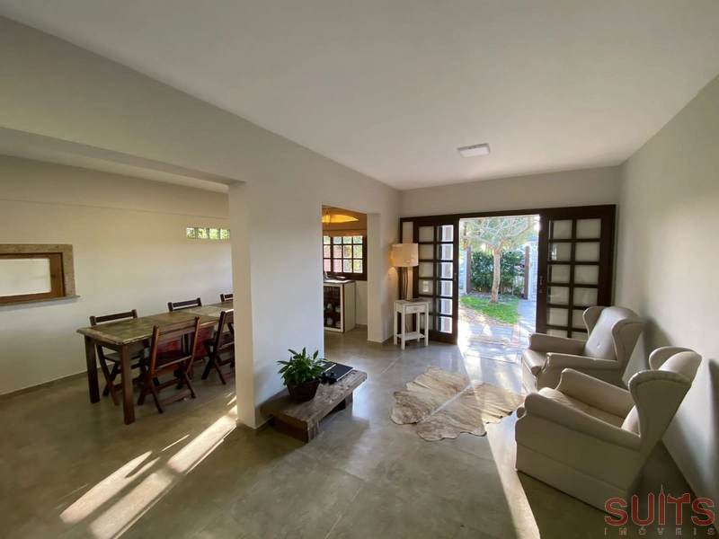 Excelente casa à poucos metros do mar no Centro da praia de Xangri-Lá: 7ª foto da galeria de imagens do imóvel