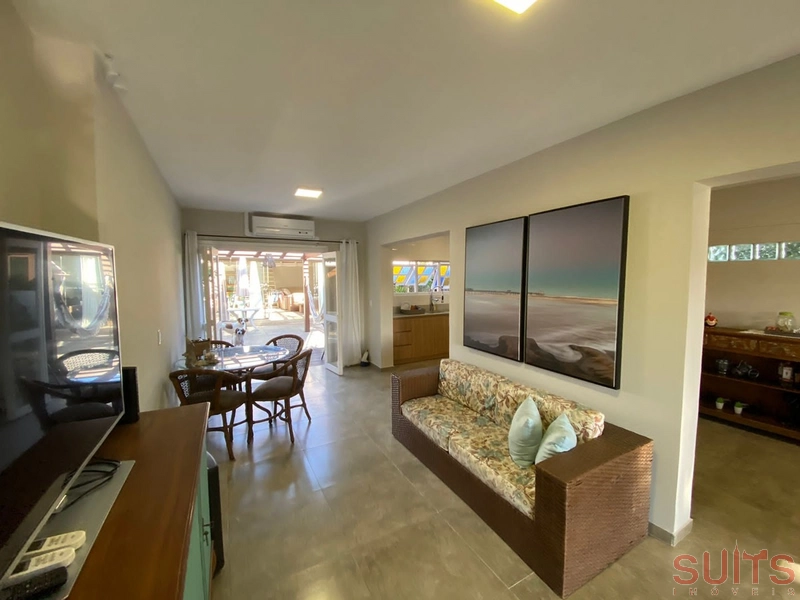 Excelente casa à poucos metros do mar no Centro da praia de Xangri-Lá: 5ª foto da galeria de imagens do imóvel