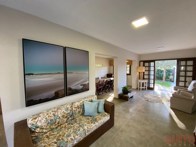 Excelente casa à poucos metros do mar no Centro da praia de Xangri-Lá: 8ª foto da galeria de imagens do imóvel