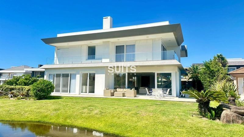 Excelente sobrado à venda no condomínio Playa Vista: 1ª foto da galeria de imagens do imóvel