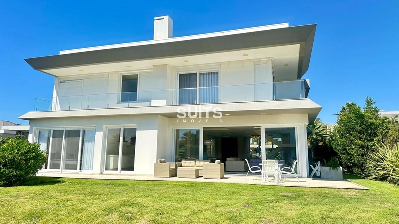 Excelente sobrado à venda no condomínio Playa Vista: 2ª foto da galeria de imagens do imóvel