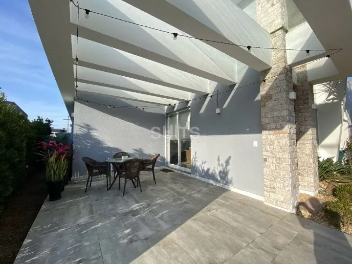 Excelente casa à venda no condomínio Las Palmas: 2ª foto da galeria de imagens do imóvel