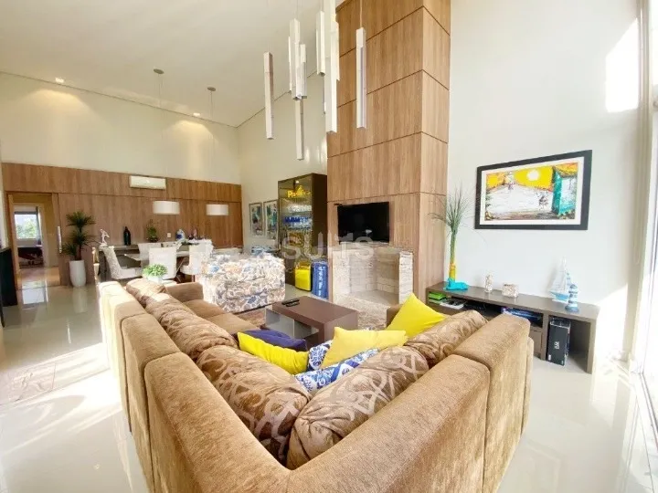 Excelente casa à venda no condomínio Las Palmas: 4ª foto da galeria de imagens do imóvel