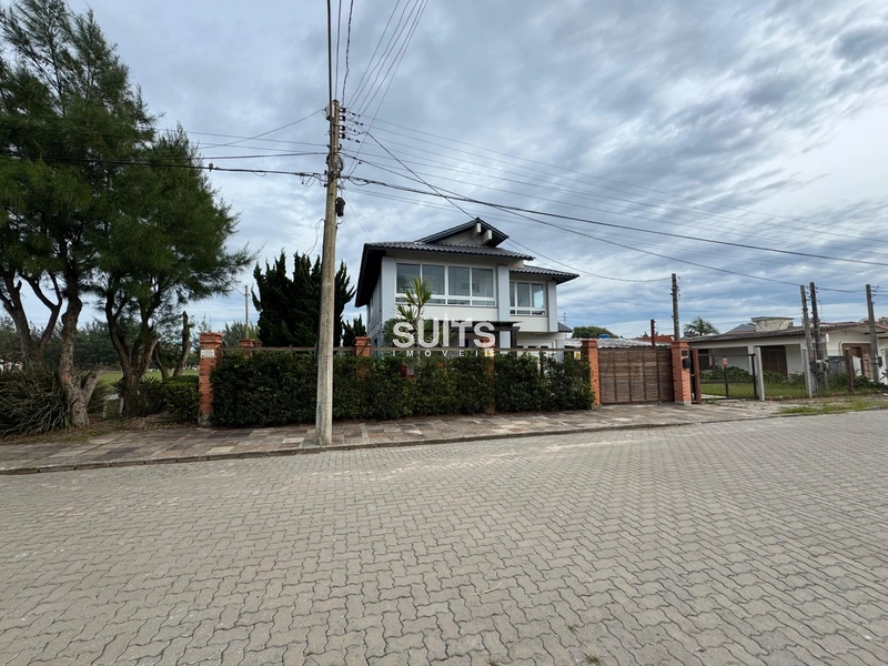 Excelente sobrado à venda no Centro de Xangri-lá: 5ª foto da galeria de imagens do imóvel