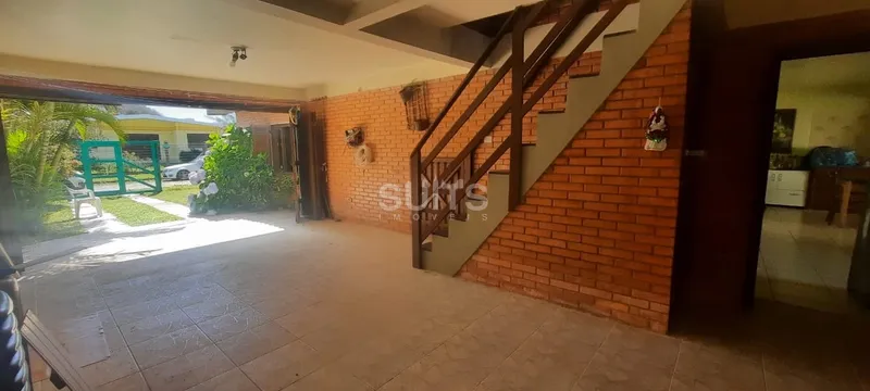 Ótimo sobrado a poucos metros do mar na praia de Rainha do Mar: 16ª foto da galeria de imagens do imóvel