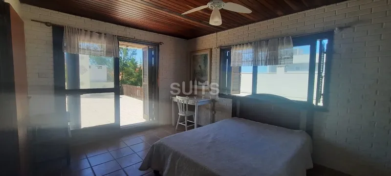 Ótimo sobrado a poucos metros do mar na praia de Rainha do Mar: 24ª foto da galeria de imagens do imóvel