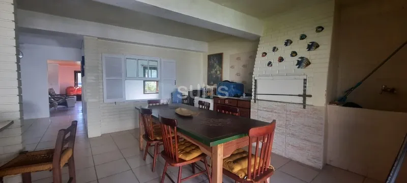 Ótimo sobrado a poucos metros do mar na praia de Rainha do Mar: 7ª foto da galeria de imagens do imóvel